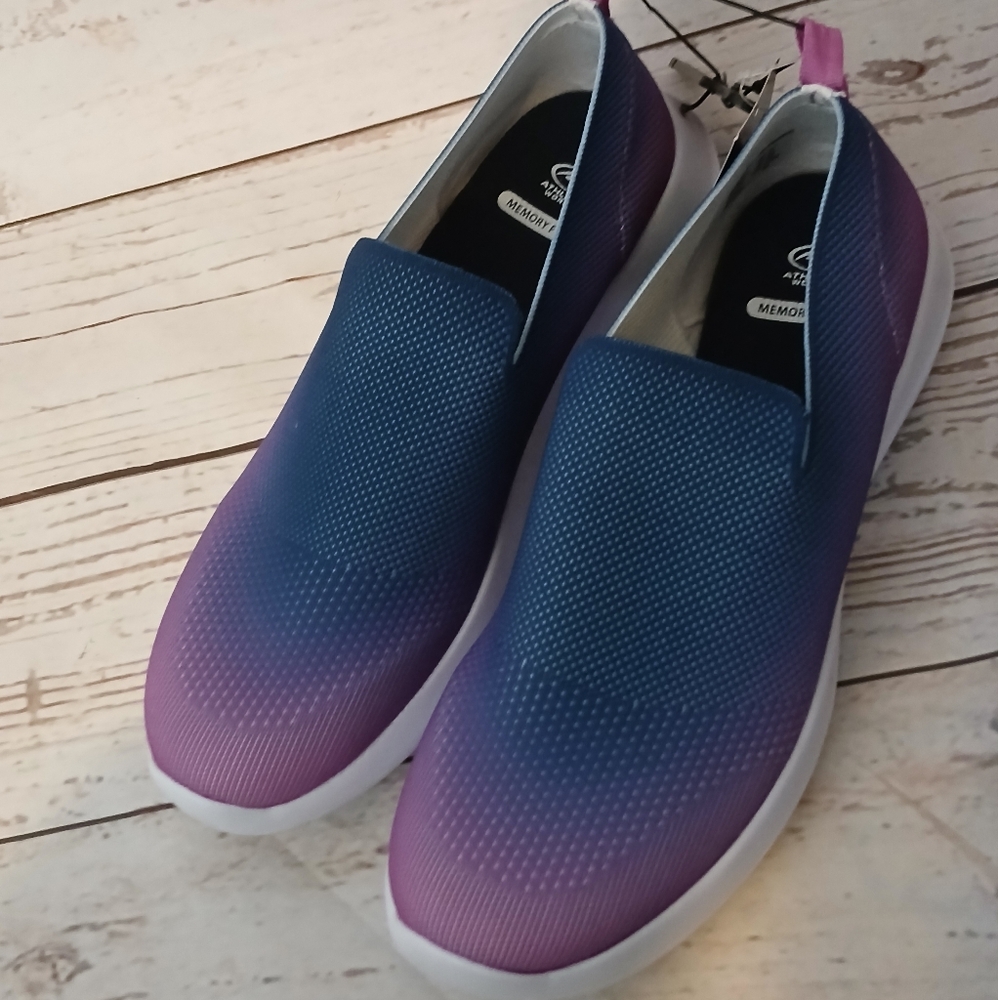 Athletic Works women's comfort low vamp shoes with memory foam navy size 9 1/2